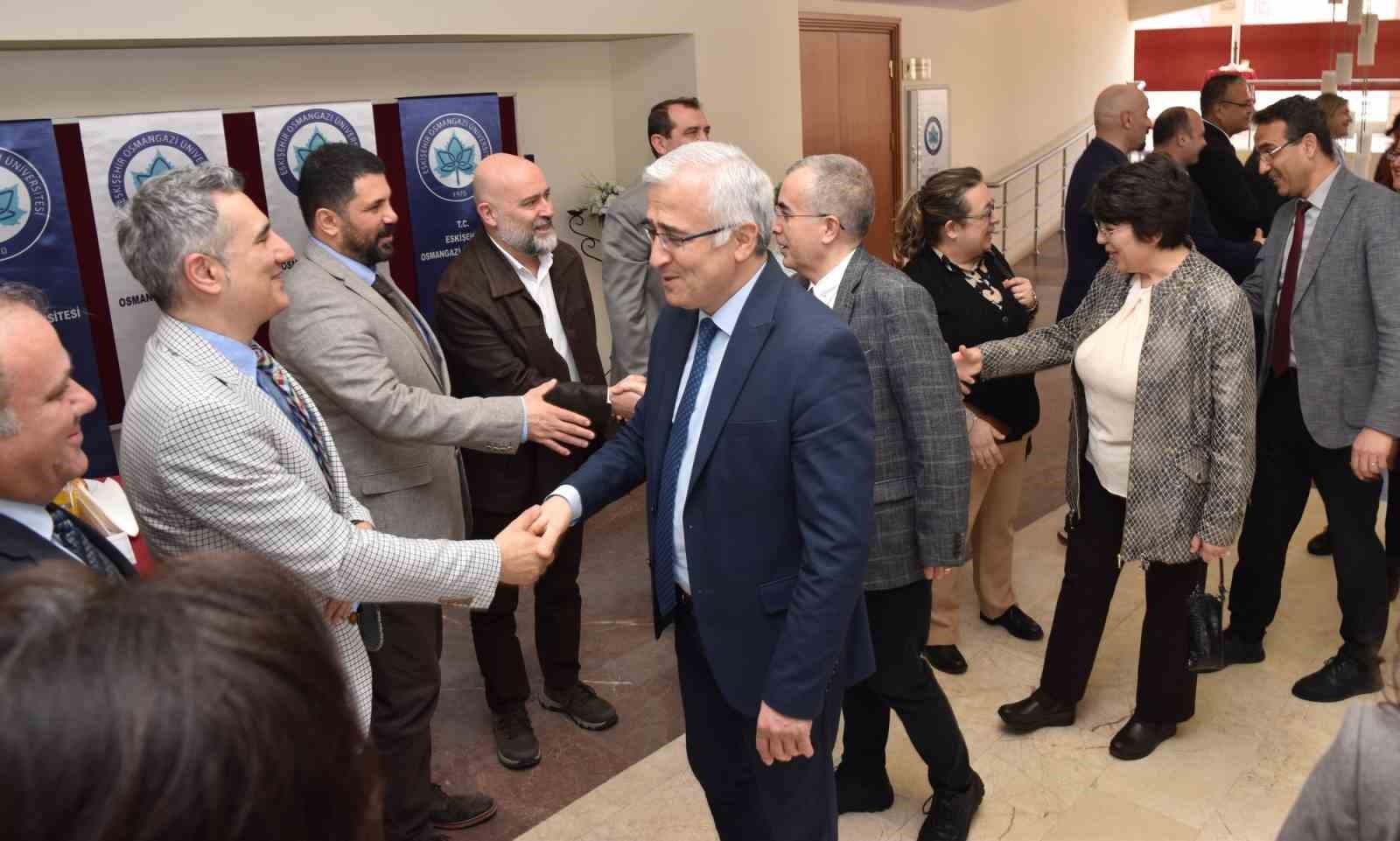 ESKİŞEHİR OSMANGAZİ ÜNİVERSİTESİ (ESOGÜ) REKTÖRLÜĞÜ, RAMAZAN BAYRAMI DOLAYISIYLA ÜNİVERSİTE PERSONELİ