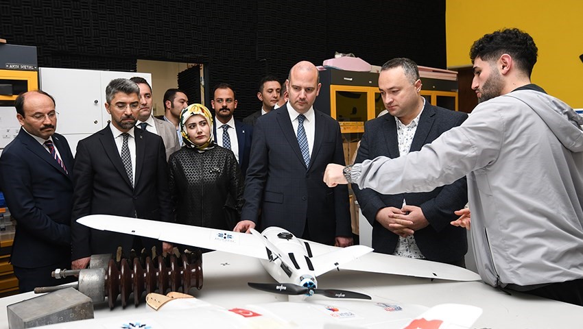 BİR DİZİ TEMASTA BULUNMAK ÜZERE ERZURUM’A GELEN AK PARTİ GENEL