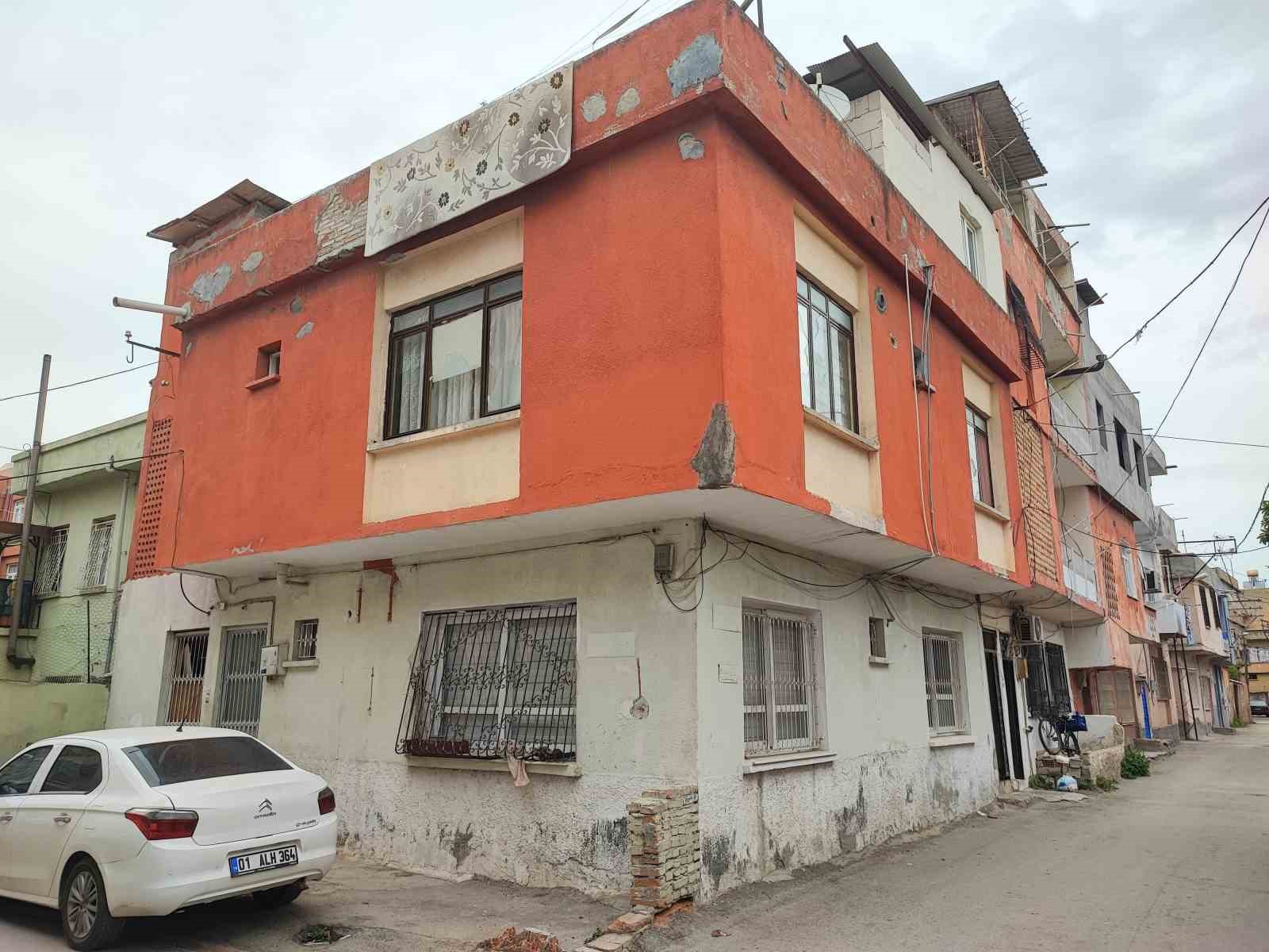 OLAY, 8 NİSAN’DA MERKEZ SEYHAN İLÇESİNE BAĞLI İSTİKLAL MAHALLESİ’NDE MEYDANA