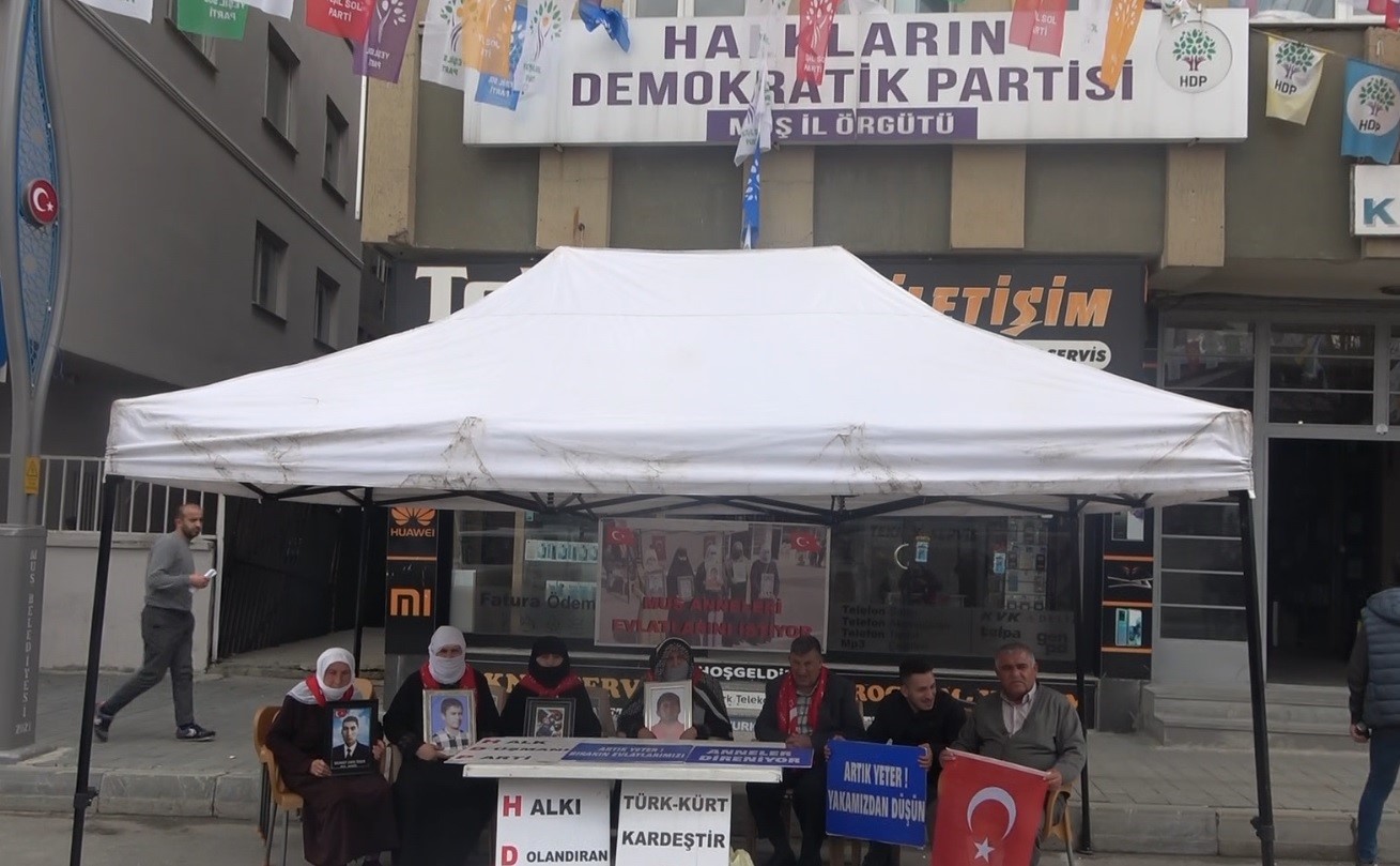 MUŞ’TA ÇOCUĞUNUN TERÖR ÖRGÜTÜ PKK TARAFINDAN KANDIRILARAK DAĞA KAÇIRILMASINDAN HDP’Yİ