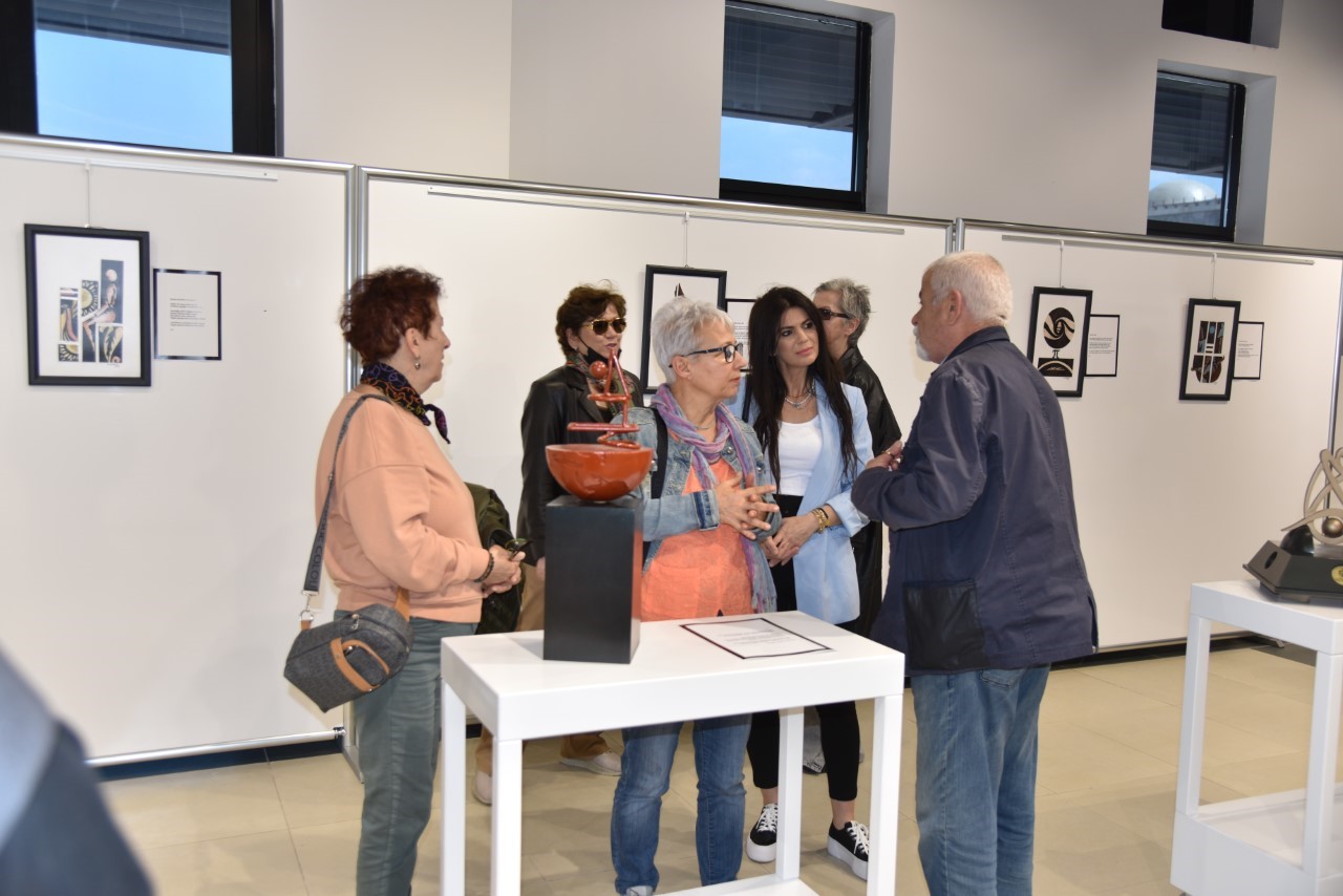 KARTEPE SANAT EVİ’NDE HEYKELTIRAŞ VE RESSAM HÜSEYİN KODAN’IN “EVRENİN ŞİFRESİ”