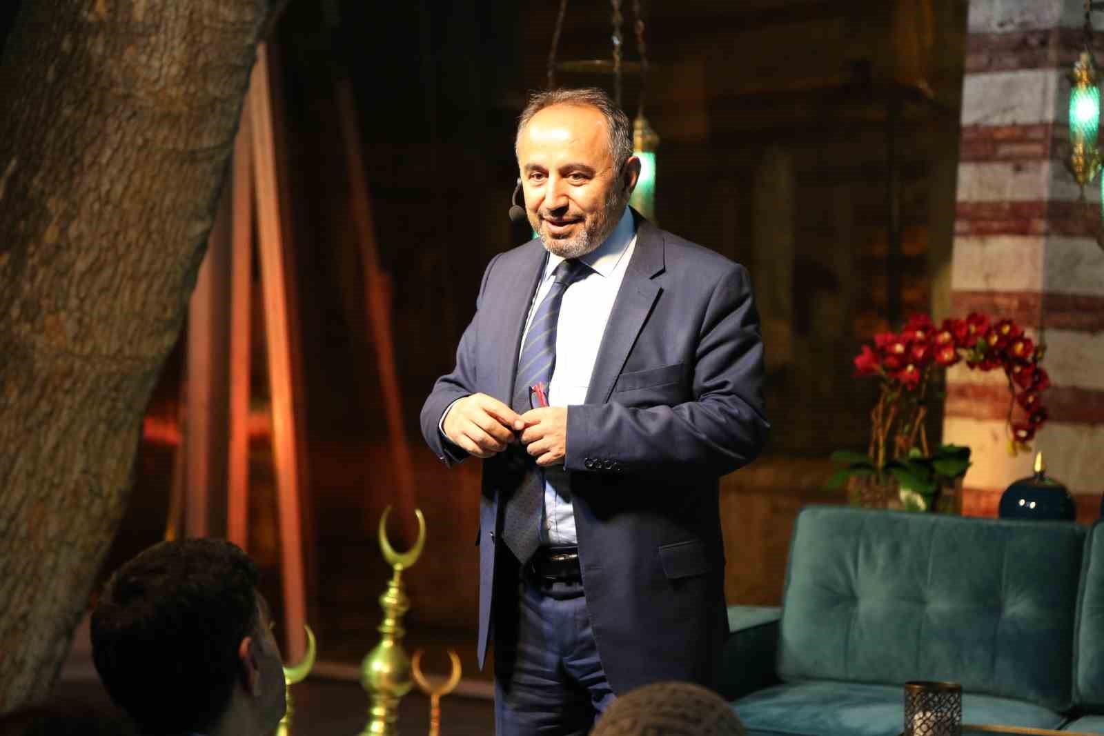 EYÜPSULTAN BELEDİYESİ, EBU EYYUB EL ENSARİ’NİN DİYARI EYÜPSULTAN’DA VATANDAŞLARA RAMAZAN