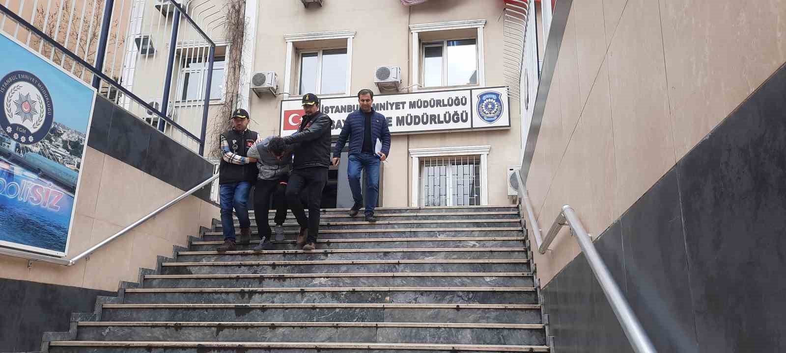 FATİH’TE İKİ GRUP ARASINDA ÇIKAN SİLAHLI KAVGADA 1 KİŞİNİN ÖLÜMÜNE