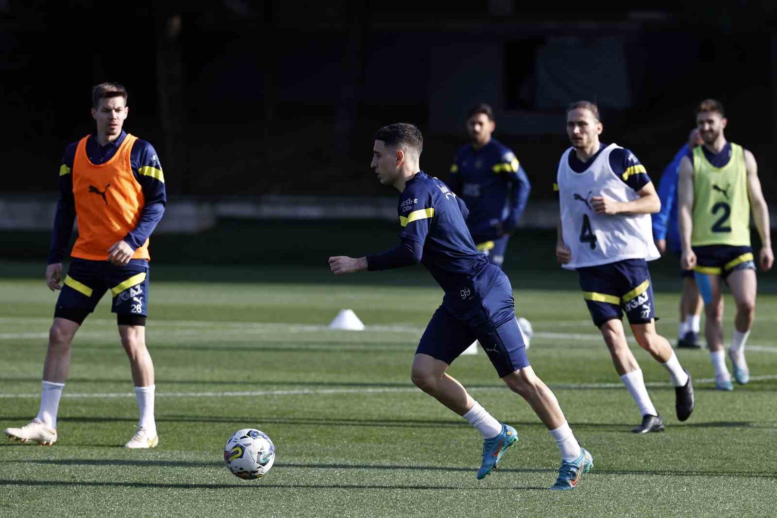 FENERBAHÇE, ZİRAAT TÜRKİYE KUPASI YARI FİNAL İLK MAÇINDA 3 MAYIS
