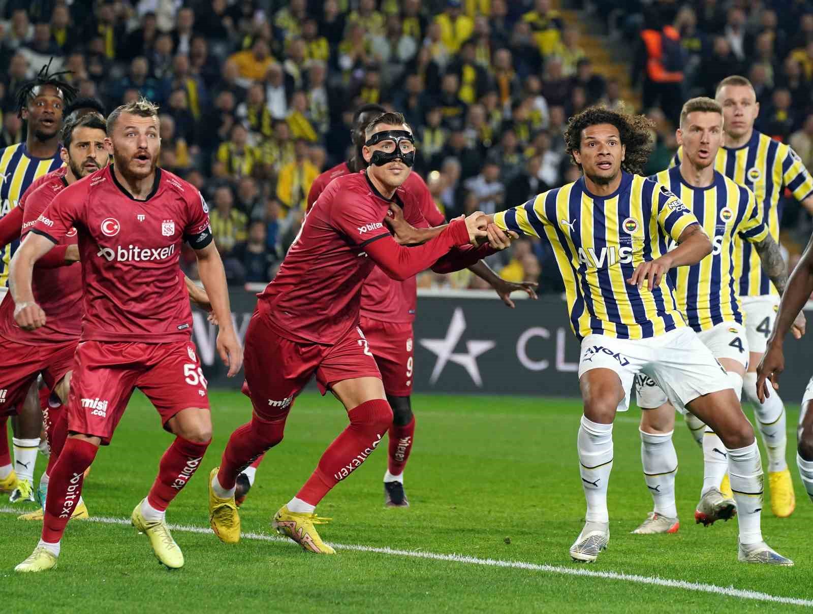SİVASSPOR İLE FENERBAHÇE YARIN OYNAYACAKLARI MAÇLA BİRLİKTE SPOR TOTO SÜPER