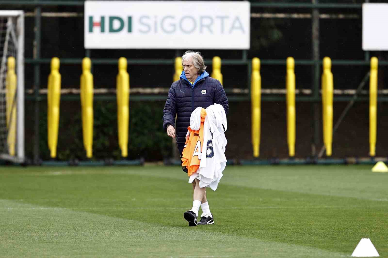 FENERBAHÇE, SPOR TOTO SÜPER LİG’İN 32. HAFTA MAÇINDA 29 NİSAN