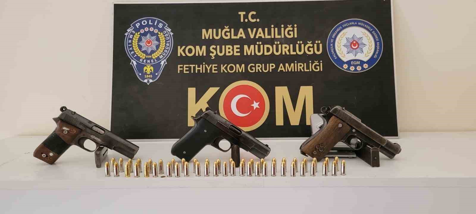FETHİYE’DE KAÇAK SİLAHLANMAYA GEÇİT VERİLMİYOR