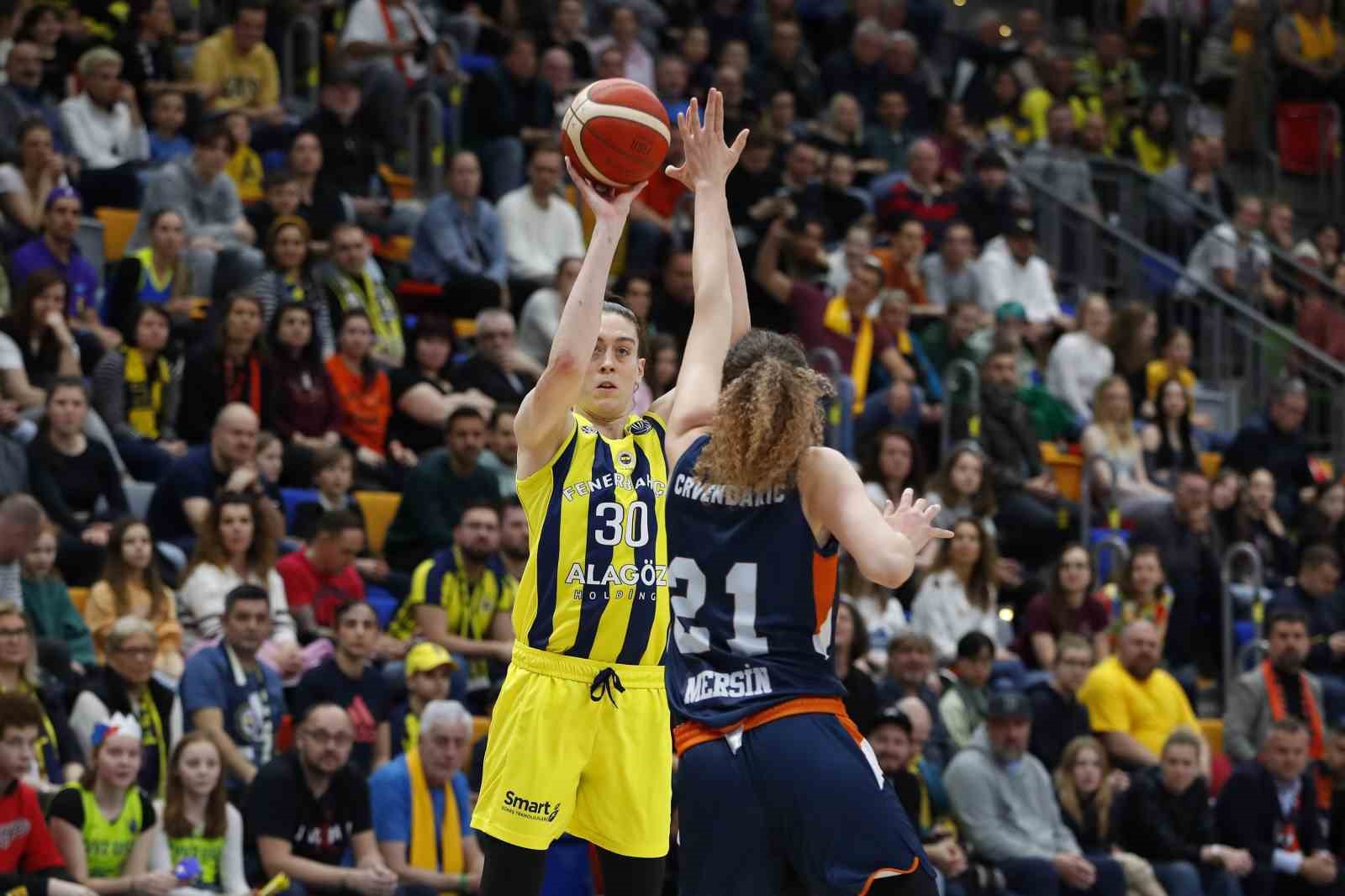 FENERBAHÇE ALAGÖZ HOLDİNG, FIBA KADINLAR EUROLEAGUE FİNALİNDE ÇBK MERSİN’İ 99-60