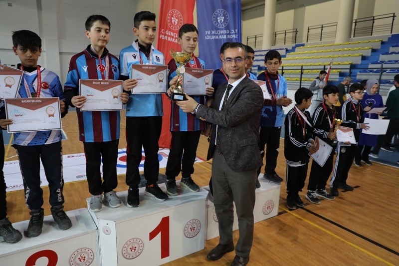FLOOR CURLİNG GRUP MÜSABAKALARI TAMAMLANDI