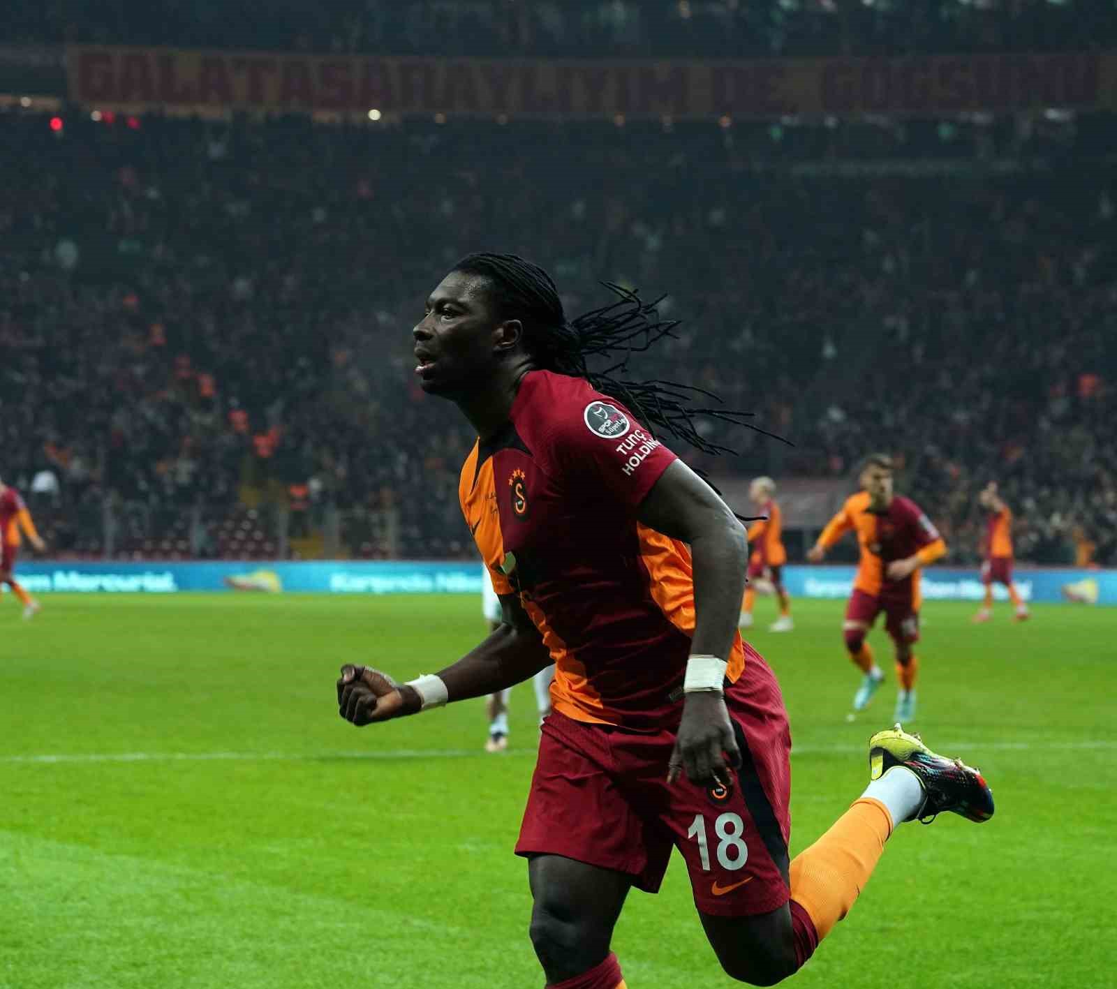 GALATASARAY TEKNİK DİREKTÖRÜ OKAN BURUK'UN, BAFETİMBİ GOMİS'İN SEZONUN KALAN BÖLÜMÜNDE