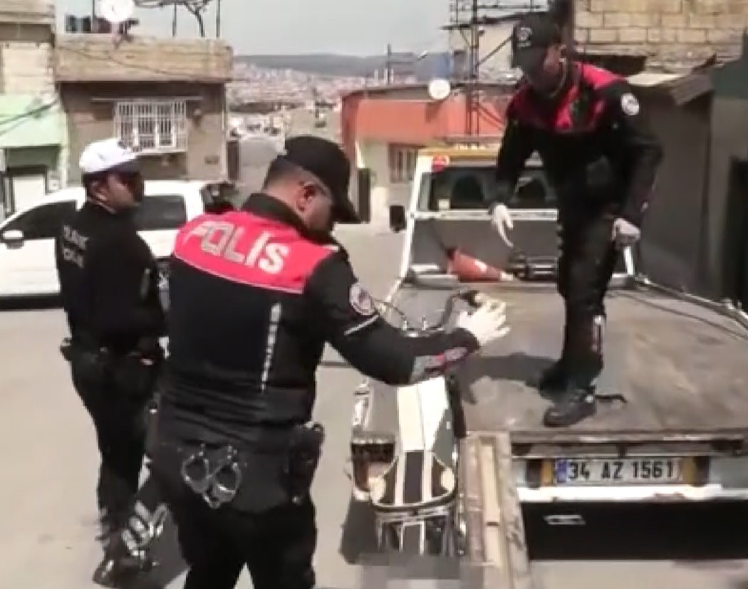 GAZİANTEP'TE, TESCİLSİZ, ÇALINTI, SAHTE VEYA İKİZ PLAKALI MOTOSİKLET UYGULAMASINDA 4
