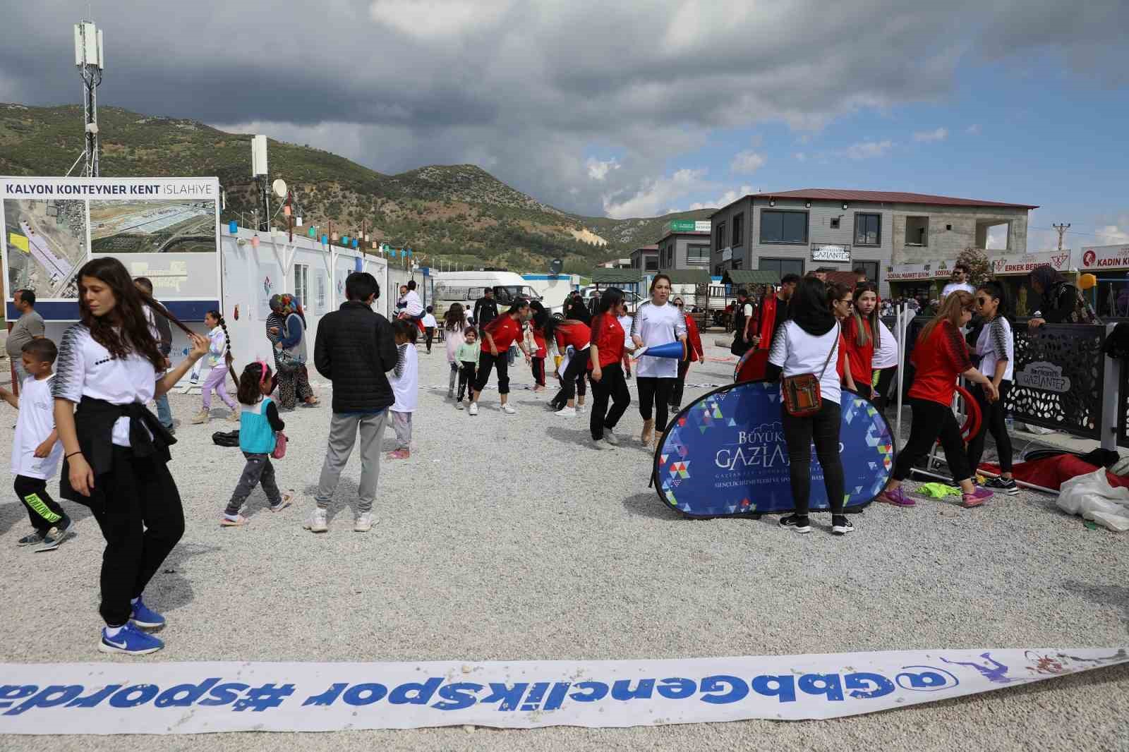 GAZİANTEP BÜYÜKŞEHİR BELEDİYESİ, DEPREMLERİN ÇOCUKLAR ÜZERİNDEKİ ETKİSİNİ AZALTMAK VE BAYRAM