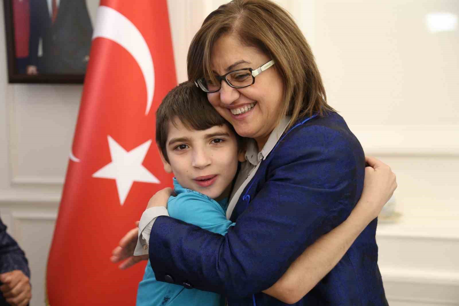 23 NİSAN ULUSAL EGEMENLİK VE ÇOCUK BAYRAMI MESAJLARI