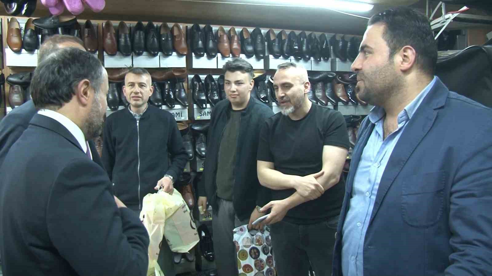 GAZİOSMANPAŞA’DA SEÇİM ÇALIŞMALARI İÇİN SAHA DA OLAN AK PARTİ 2.