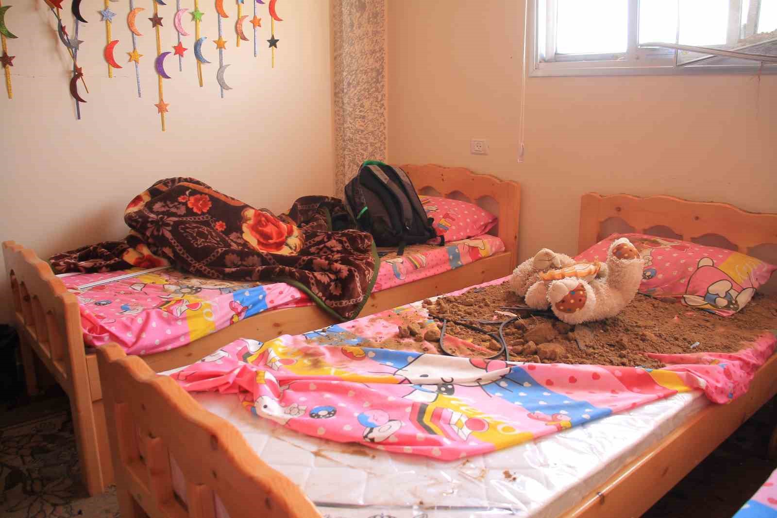 FİLİSTİN SAĞLIK BAKANLIĞI, İSRAİL'İN GAZZE ŞERİDİ'NE YÖNELİK DÜZENLEDİĞİ HAVA SALDIRI