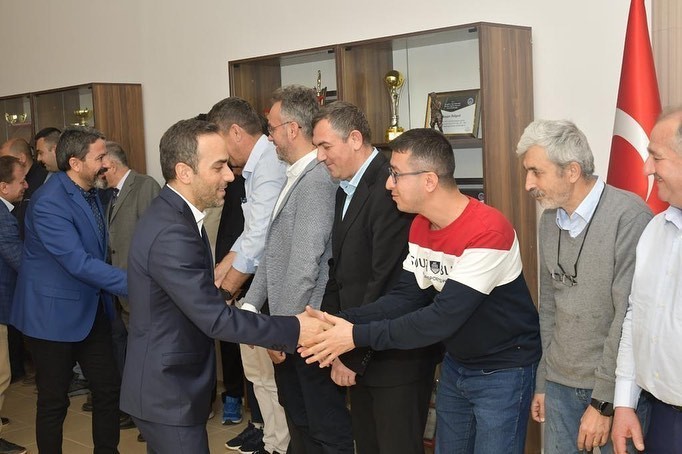 ESKİŞEHİR GENÇLİK VE SPOR İL MÜDÜRÜ OSMAN ERCAN, MÜDÜRLÜK BİNASINDA