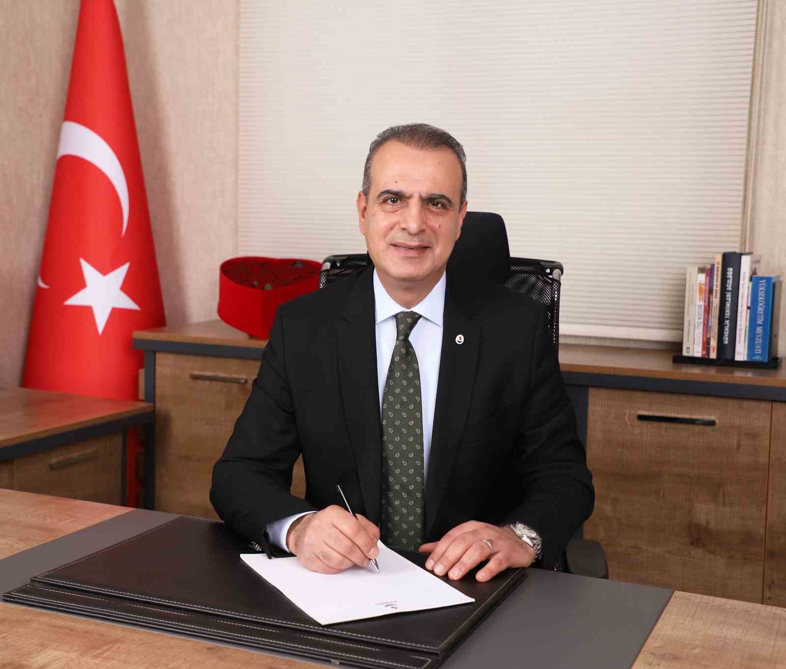 GAZİANTEP’TE BULUNAN ANADOLU SAĞLIK İŞLETMELERİ DERNEĞİ (ASİD) GENEL BAŞKANI DR.