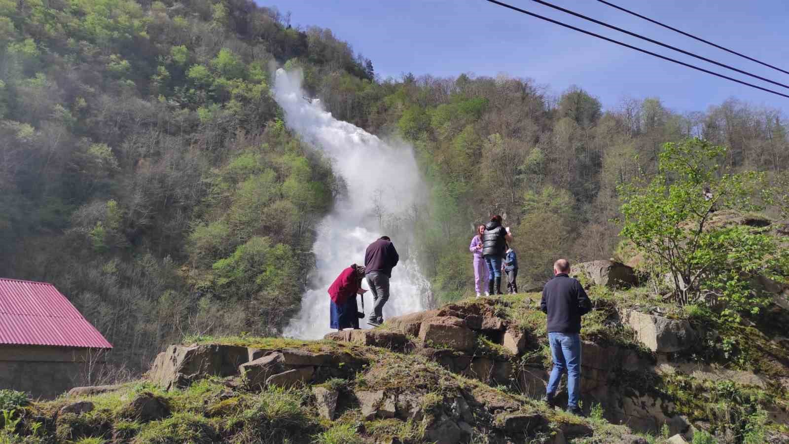 GİRESUN’UN DOĞANKENT İLÇESİNDE ‘HARŞIT VADİSİ’ VE ULUSLARARASI İRAN KARAYOLU ÜZERİNDE