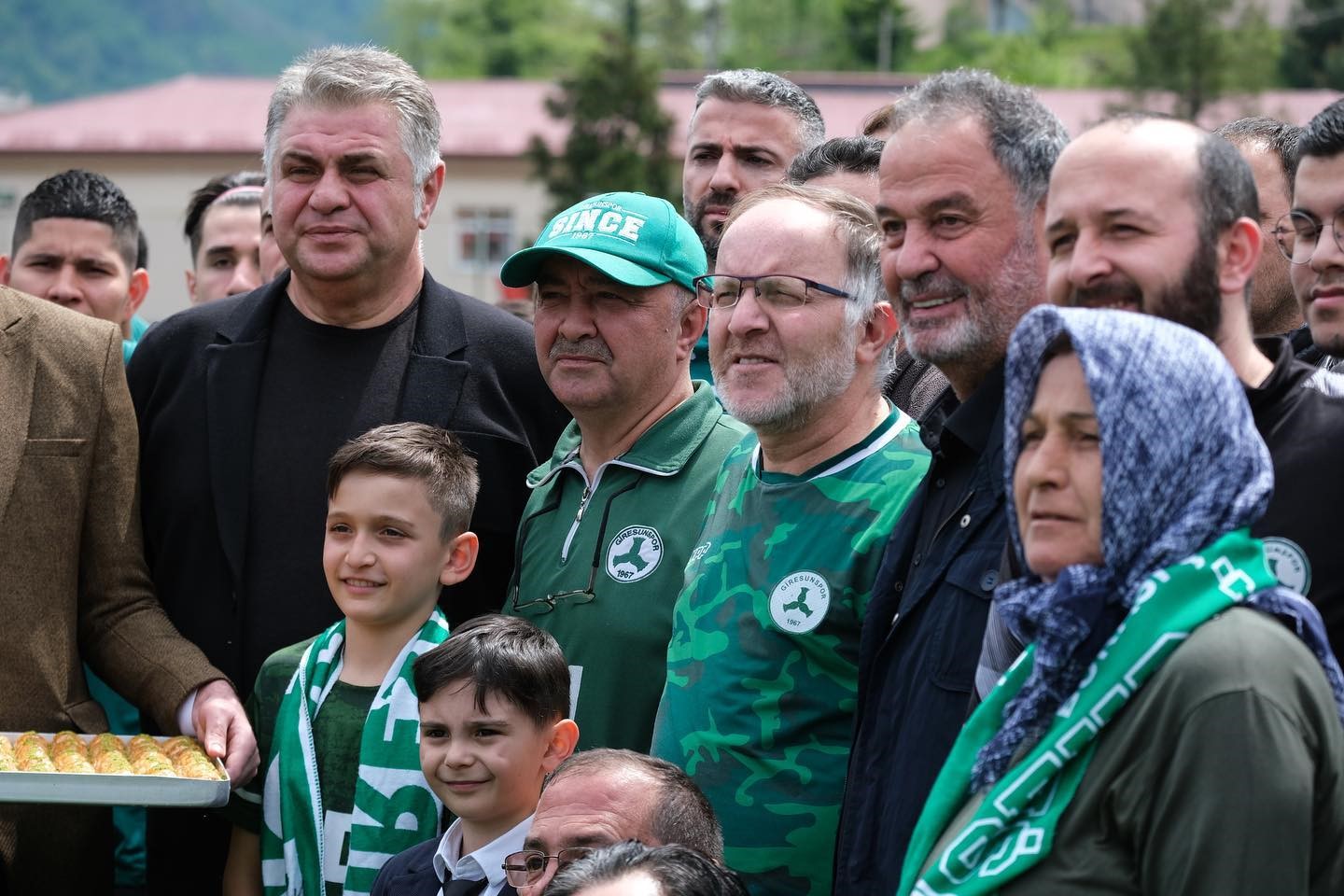 GİRESUNSPOR KULÜP BAŞKANI NAHİD YAMAK,  GİRESUNSPOR ANTREMANINI ZİYARET EDEREK