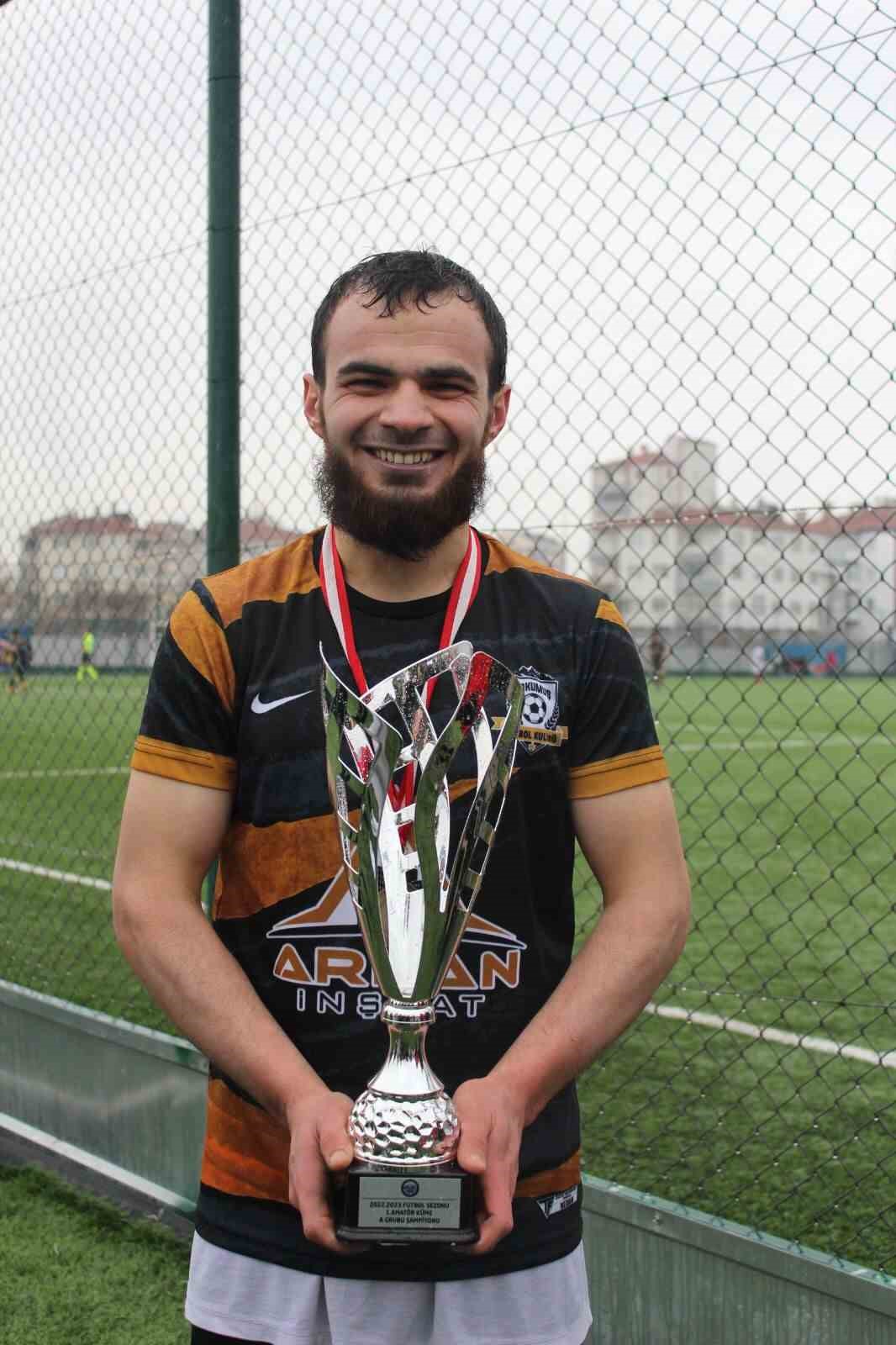 İSMAİL OKUMUŞ FK, TAKIMIN GOLCÜSÜ GÖKHAN YEŞİLBAŞ KENDİ REKORUNU KIRDI.