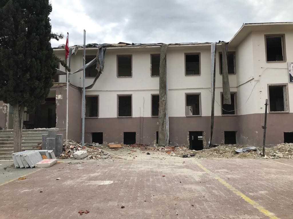 DENİZLİ’NİN BULDAN İLÇESİNDE GÜÇLENDİRME ÇALIŞMASI BAŞARISIZ OLAN İMAM HATİP ORTAOKULU