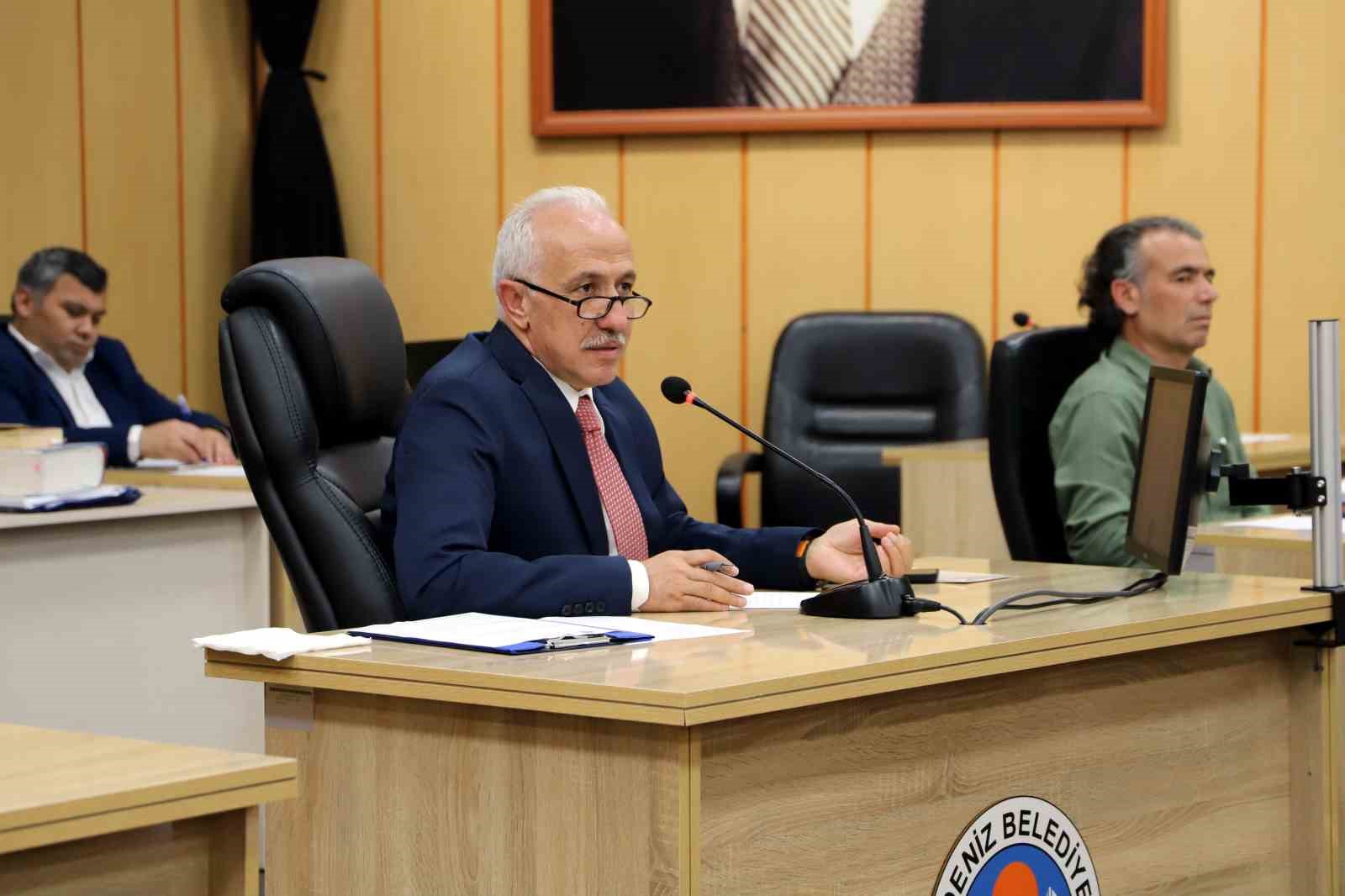 AKDENİZ BELEDİYE MECLİSİ, NİSAN AYI İKİNCİ BİRLEŞİMİNİ MUSTAFA GÜLTAK BAŞKANLIĞINDA