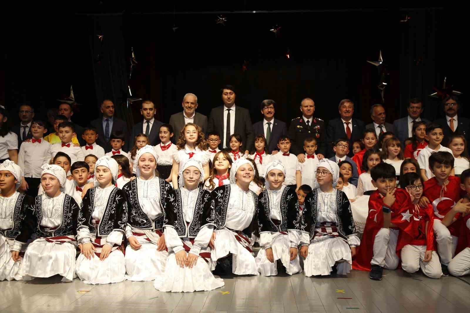 GÜMÜŞHANE'DE 23 NİSAN ULUSAL EGEMENLİK VE ÇOCUK BAYRAMI'NIN 103. YIL