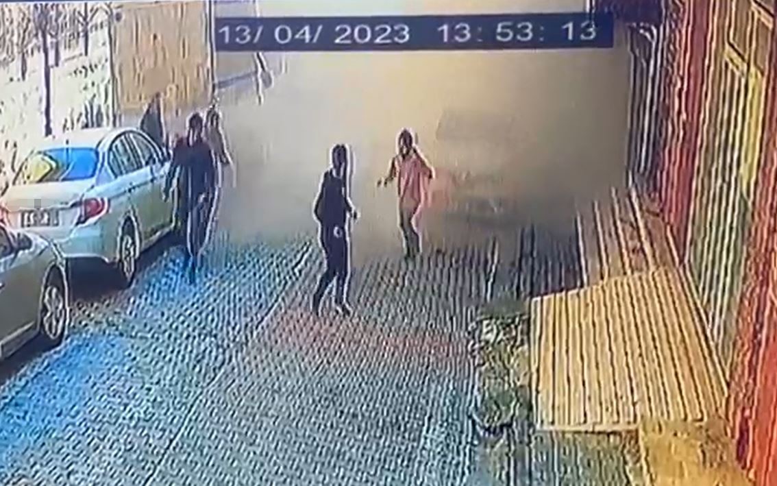 GÜNGÖREN’DE KENTSEL DÖNÜŞÜM ÇERÇEVESİNDEKİ METRUK BİNANIN ÇÖKME ANINA İLİŞKİN YENİ