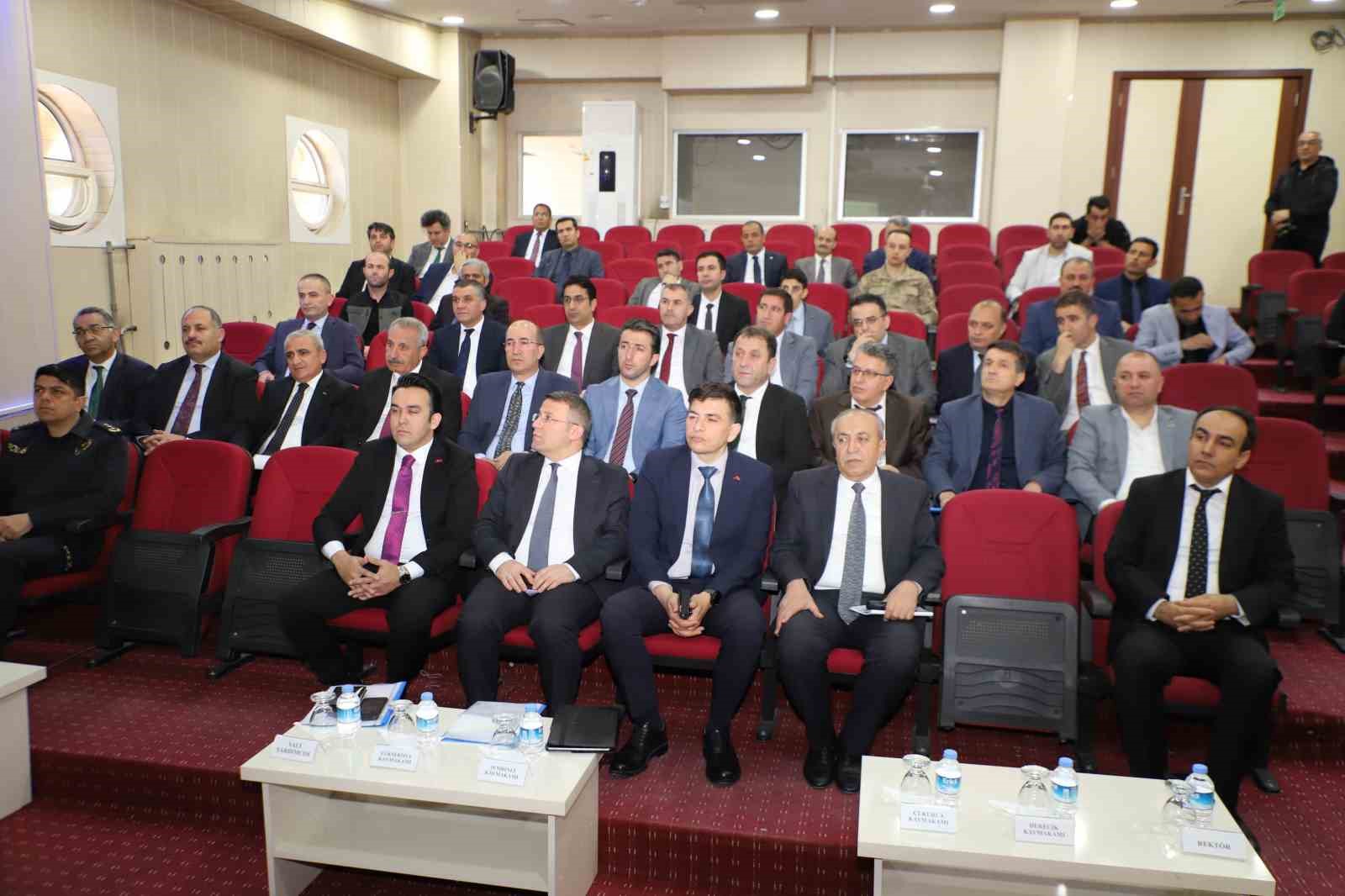 HAKKARİ'DE 2023 YILI 2. DÖNEM İL KOORDİNASYON KURULU TOPLANTISI HAKKARİ