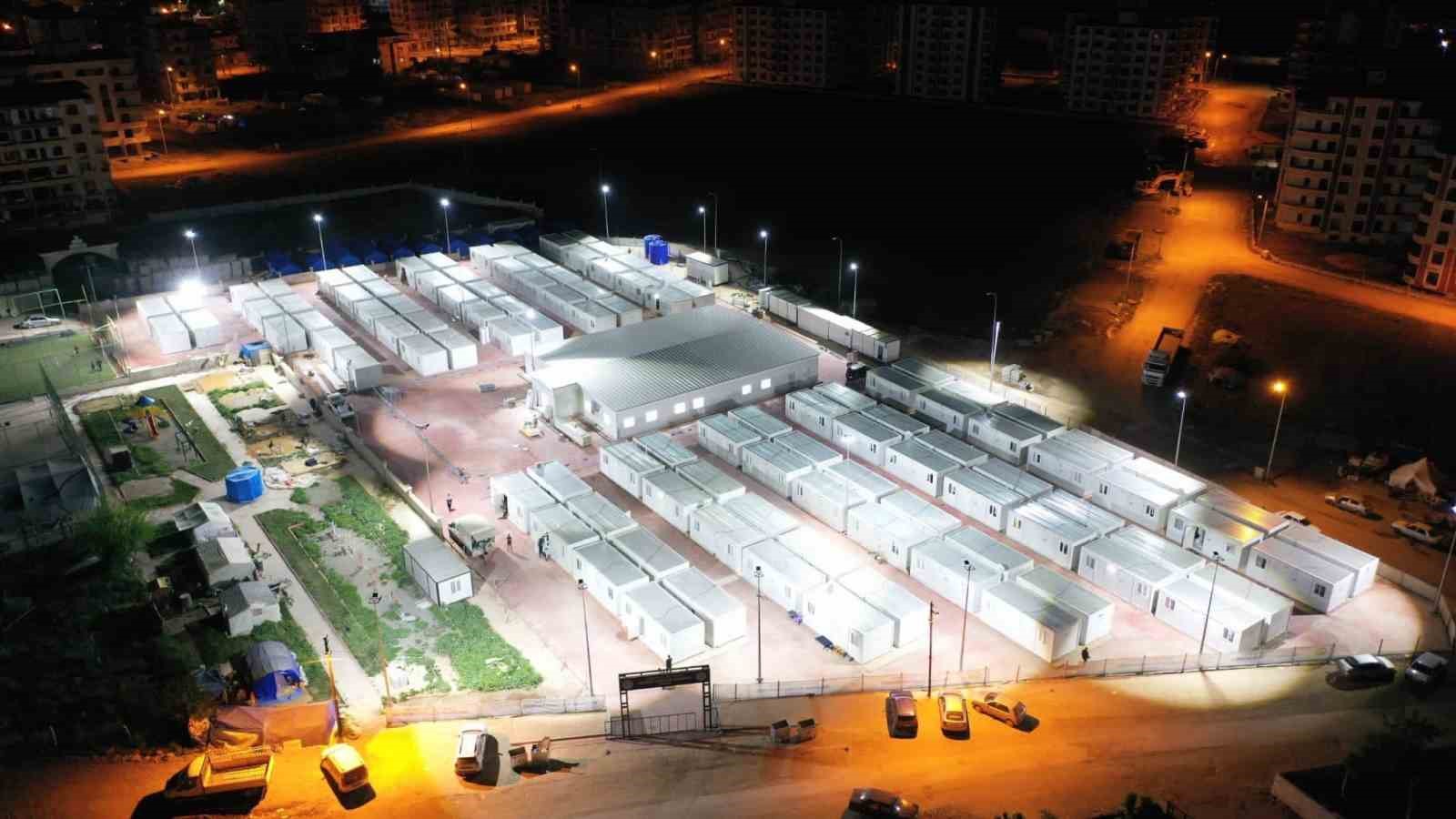 HATAY’DA 110 AFETZEDE AİLE BAYRAMA YENİ YUVALARINDA GİRDİ