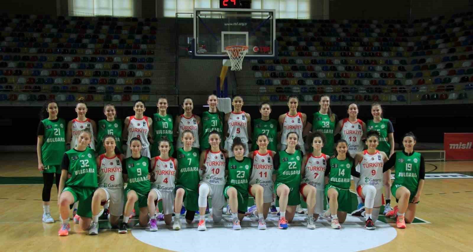 TÜRKİYE VE BULGARİSTAN MİLLİ TAKIMLARI FAİR-PLAY ÇERÇEVESİNDE HAZIRLIK MAÇI YAPTI.