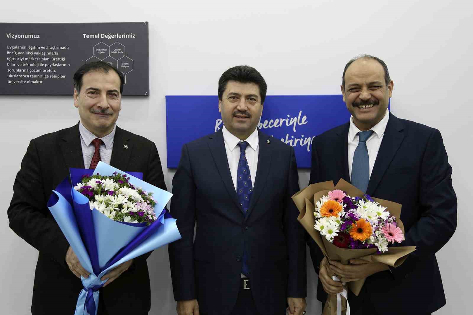 SAKARYA UYGULAMALI BİLİMLER ÜNİVERSİTESİ (SUBÜ) HENDEK MESLEK YÜKSEKOKULU’NDA DR. ÖĞRETİM