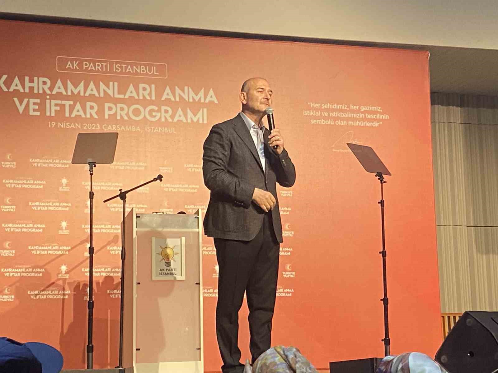 EYÜPSULTAN’DA ŞEHİT YAKINLARI VE GAZİLERLE BULUŞAN İÇİŞLERİ BAKANI SÜLEYMAN SOYLU,