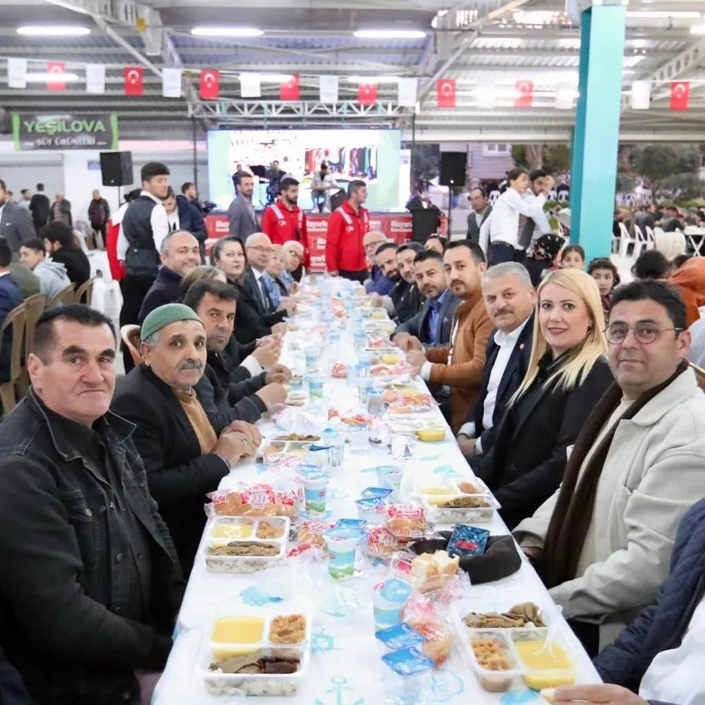 MERKEZEFENDİ BELEDİYESİ TARAFINDAN MURATDEDE MAHALLESİ’NDE GERÇEKLEŞTİRİLEN TOPLU İFTAR PROGRAMI BİNLERCE