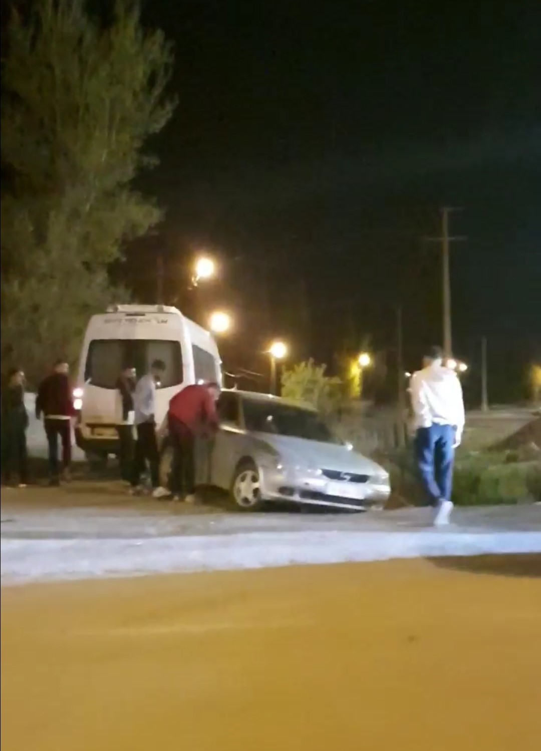 IĞDIR'DA YOL VERMEYE ÇALIŞAN OTOMOBİL KAZA YAPTI