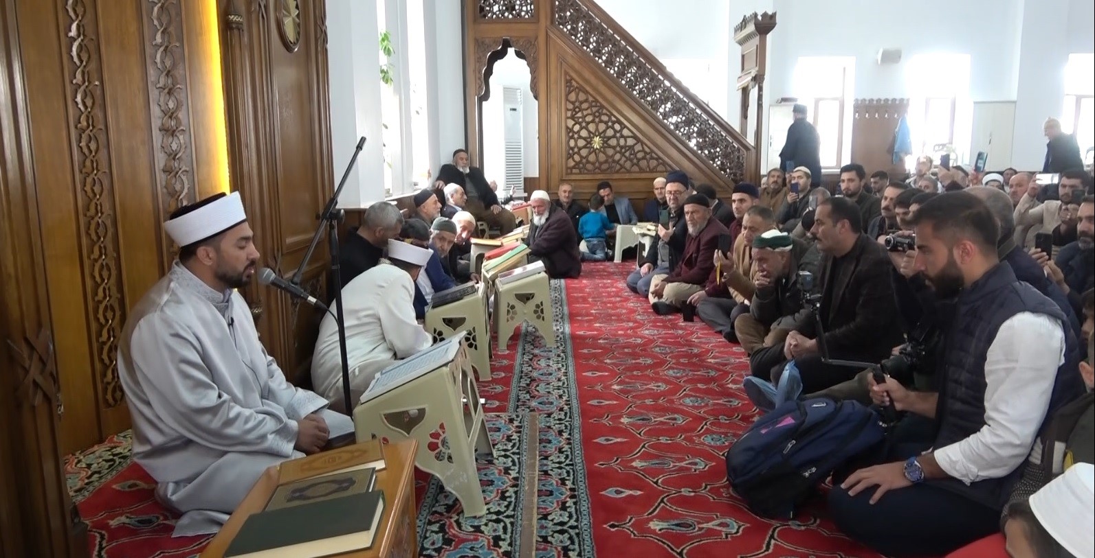 MUŞ İL MÜFTÜLÜĞÜ DAVETİ ÜZERİNE MUŞ’A GELEN KUZEY IRAKLI HAFIZLARDAN