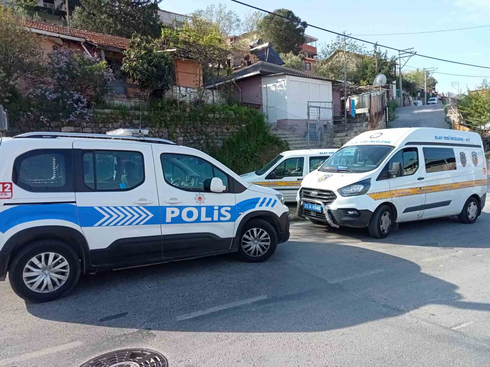 İZMİR’İN BAYRAKLI İLÇESİNDE İŞE KALKMADIĞI İÇİN OĞLUYLA TARTIŞAN BABA, ÖZ