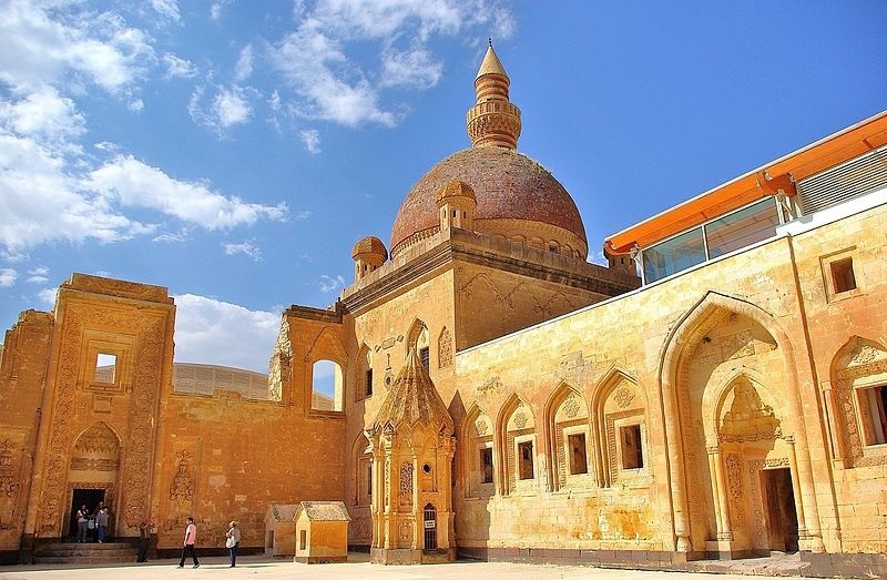 AĞRI'NIN DOĞUBAYAZIT İLÇESİNDE BULUNAN UNESCO DÜNYA MİRAS GEÇİCİ LİSTESİ'NDEKİ İSHAK