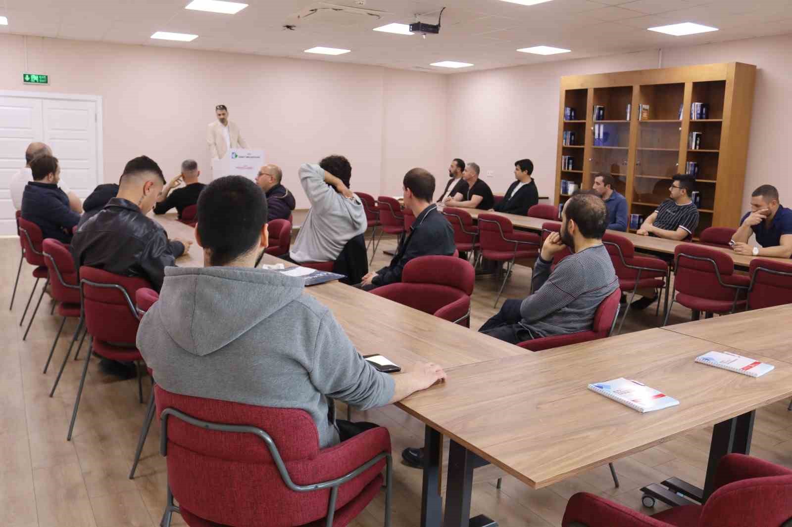 İZMİT BELEDİYESİ, İŞÇİ ALIMINA EV SAHİPLİĞİ YAPARAK İŞVEREN İLE İŞ