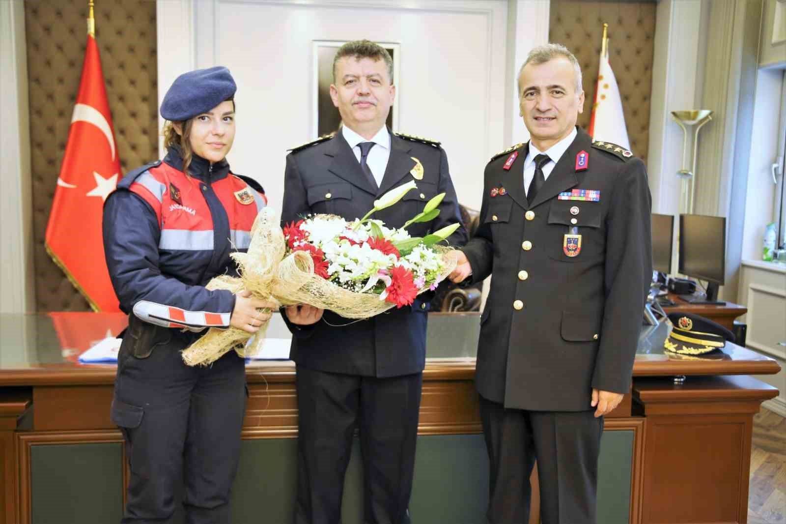 ESKİŞEHİR İL JANDARMA KOMUTANI ALBAY ERCAN ATASOY VE İL JANDARMA