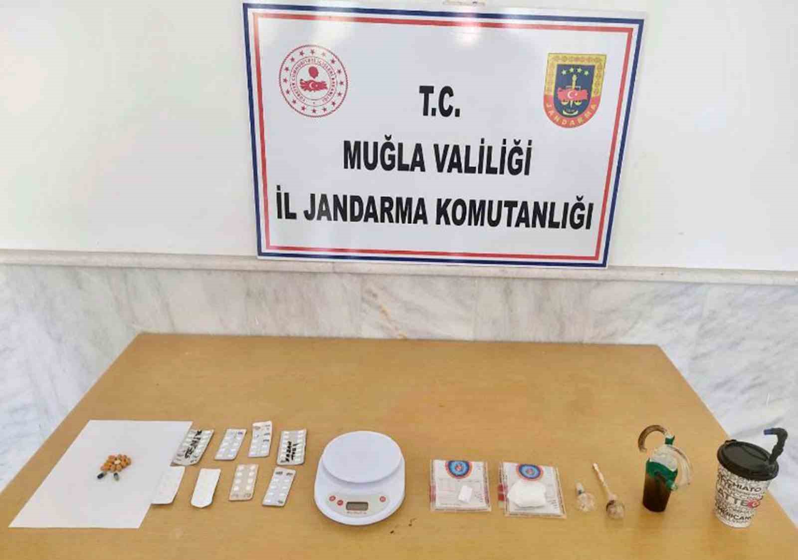 JANDARMADAN DATÇA’DA UYUŞTURUCU OPERASYONU