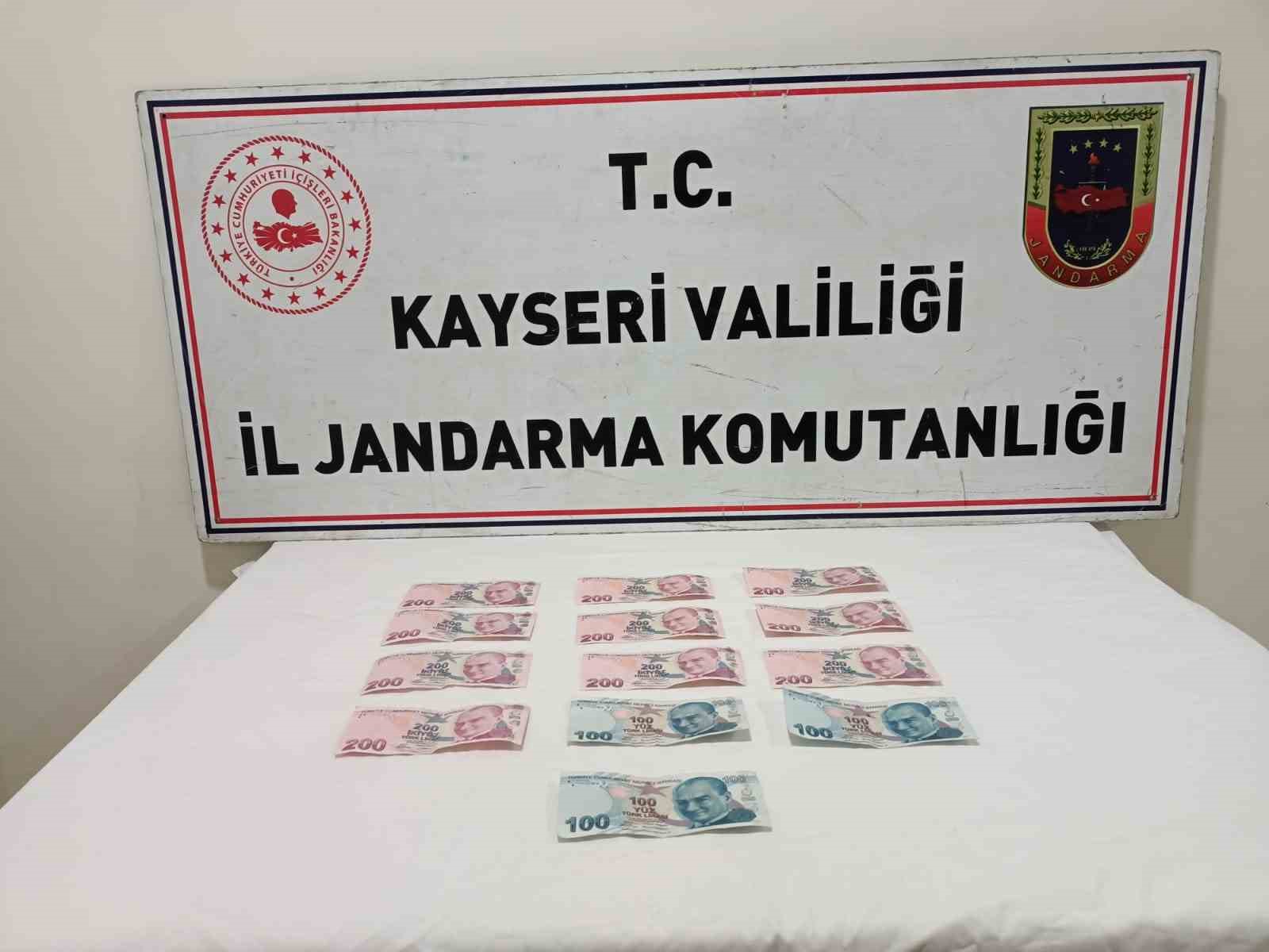 KAYSERİ’DE JANDARMA EKİPLERİ TARAFINDAN YAPILAN ÇALIŞMALARDA; BİR ŞAHSIN ÜZERİNDEN 2