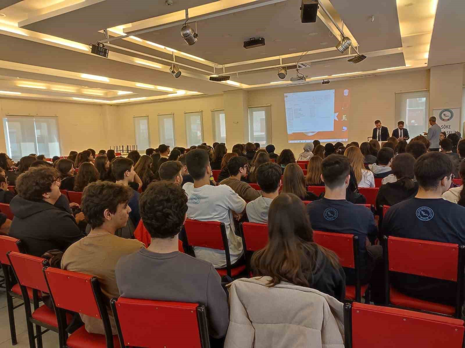 AYDIN’DA JANDARMA EKİPLERİ TARAFINDAN LİSE ÖĞRENCİLERİNE SİBER ZORBALIK VE GÜVENLİ