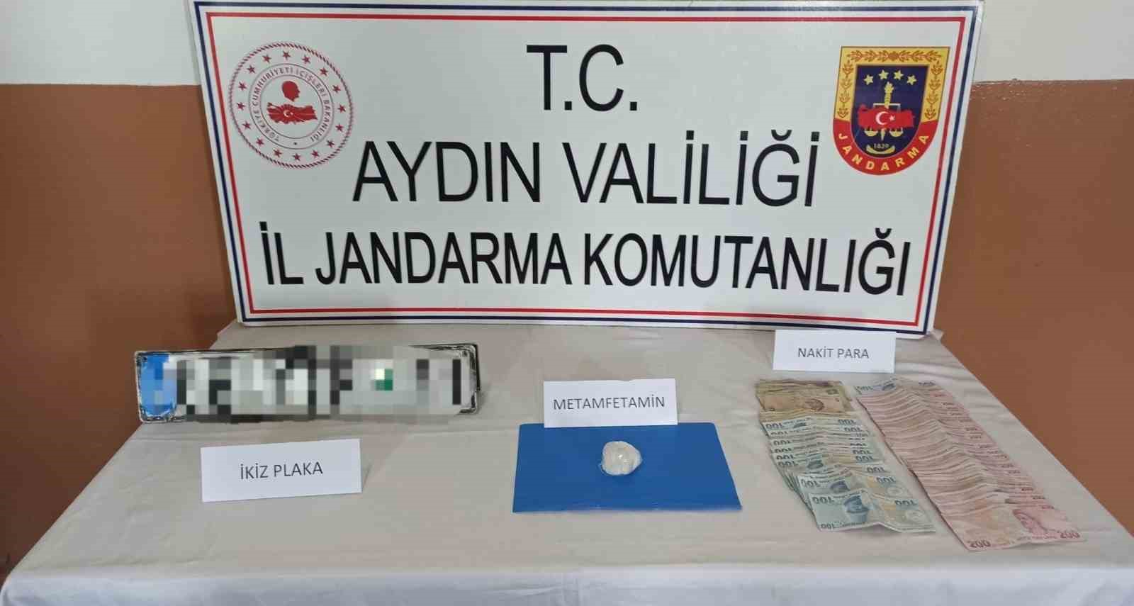 AYDIN’IN GERMENCİK İLÇESİNDE TORBACI OLARAK TABİR EDİLEN UYUŞTURUCU SOKAK SATICILARINA