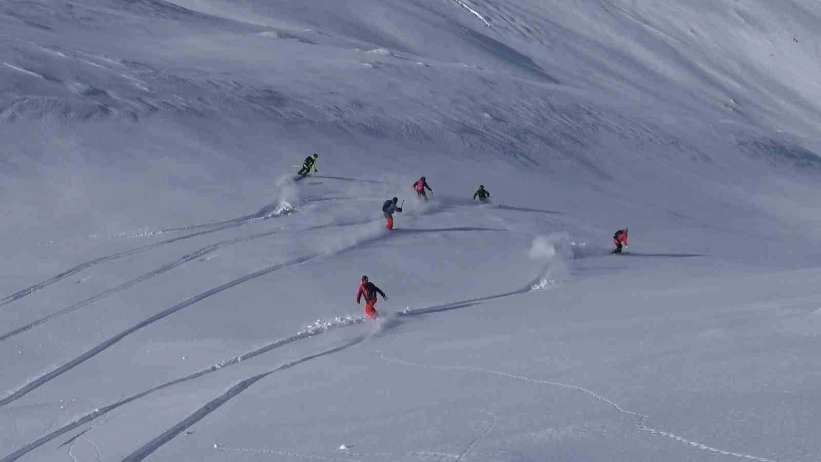 KAÇKAR DAĞLARINDA FAALİYET GÖSTEREN HELİSKİ HEYECANI 16 NİSAN'DA SONA ERDİ.