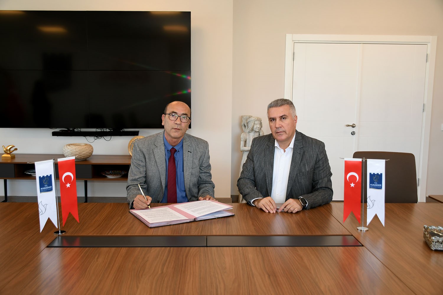 KADIKALESİ KAZISINA KUŞADASI BELEDİYESİ’NİN DESTEĞİ SÜRECEK