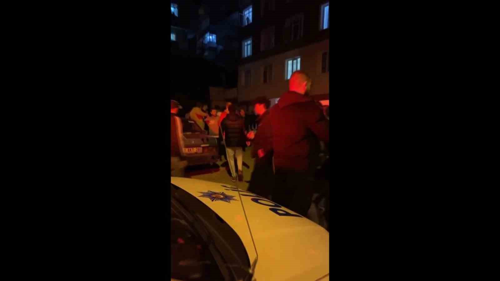 KOCAELİ’NİN KARAMÜRSEL İLÇESİNDE KALABALIK İKİ GRUP ARASINDA ÇIKAN KAVGADA 4