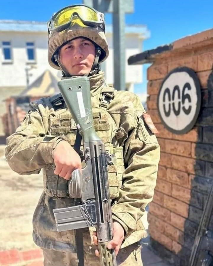 VAN'DA VATANİ GÖREVİNİ YAPAN AHMET HAKAN ŞEN, BİRLİĞİNDE GEÇİRDİĞİ KALP