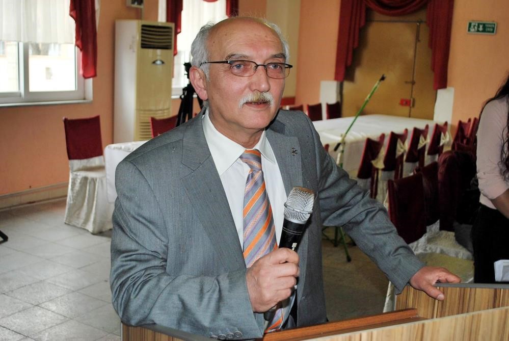 MANİSA’NIN SALİHLİ İLÇESİNDE MİLLİYETÇİ HAREKET PARTİSİ(MHP) İLÇE BAŞKANI MEHMET AKIN(65),
