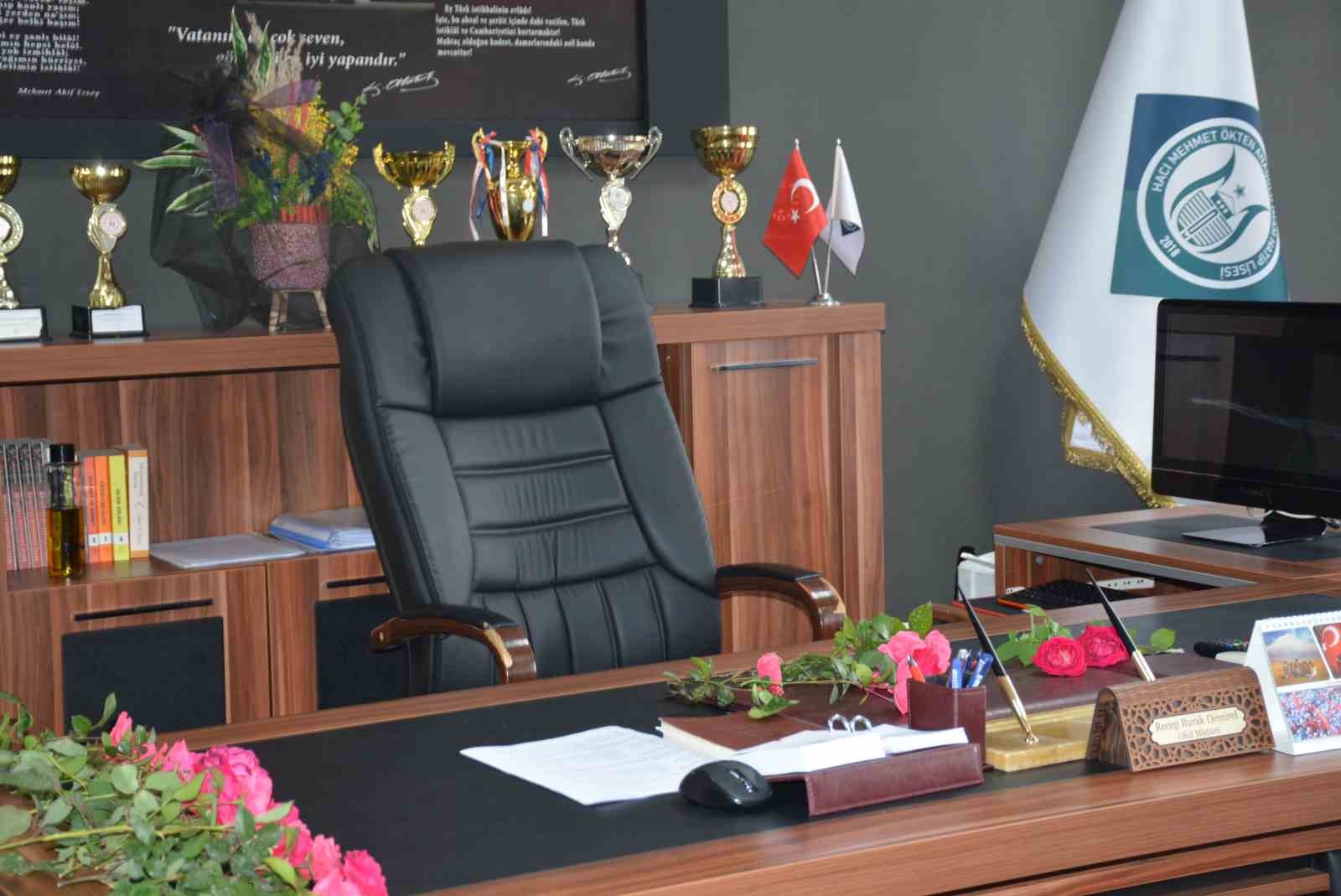 ŞIRNAK'IN SİLOPİ İLÇESİNDE GEÇİRDİĞİ KALP KRİZİ SONUCU HAYATINI KAYBEDEN SİLOPİ
